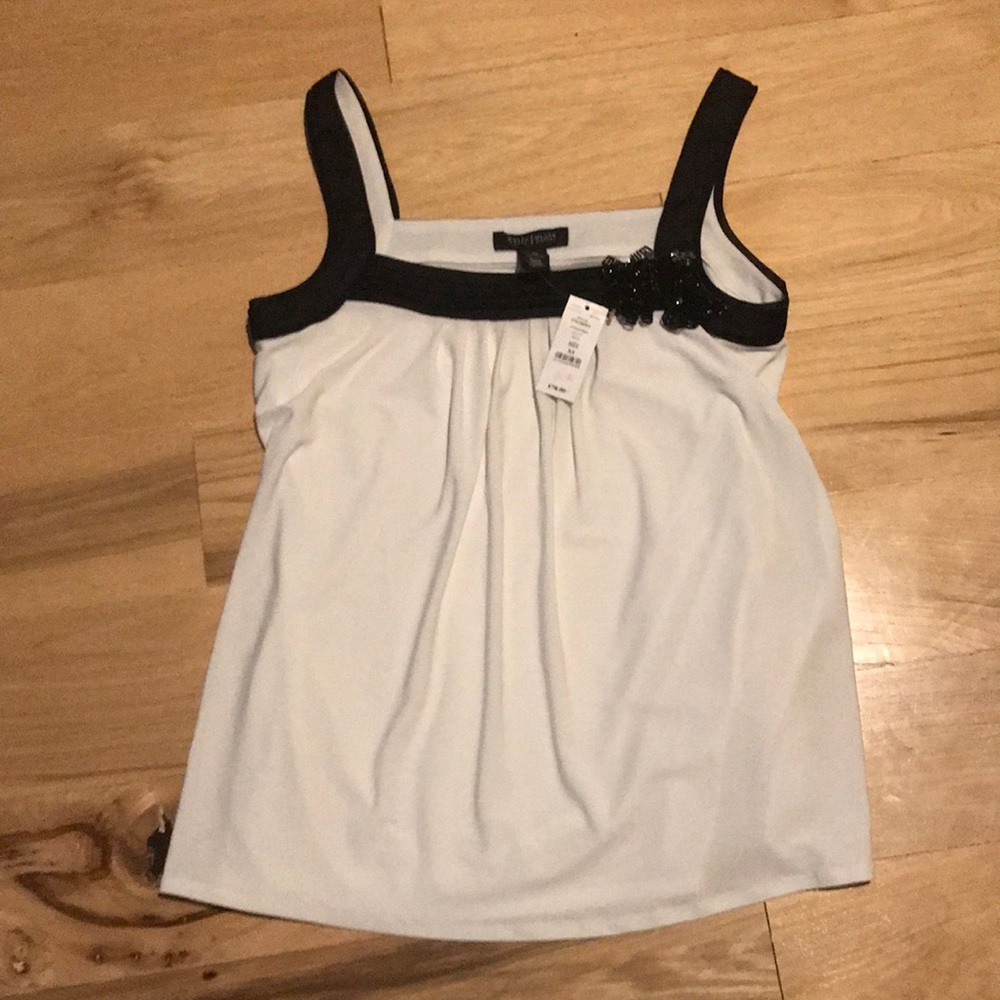 White House Black Market tank